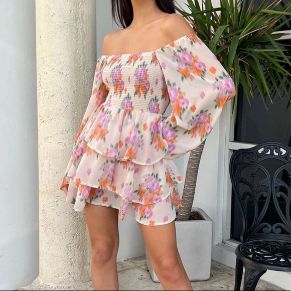 Boutique Romper NWT (navy floral) - Picture 5 of 9